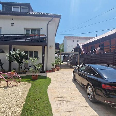 Отель Casa Sebastian Костинешти Экстерьер фото