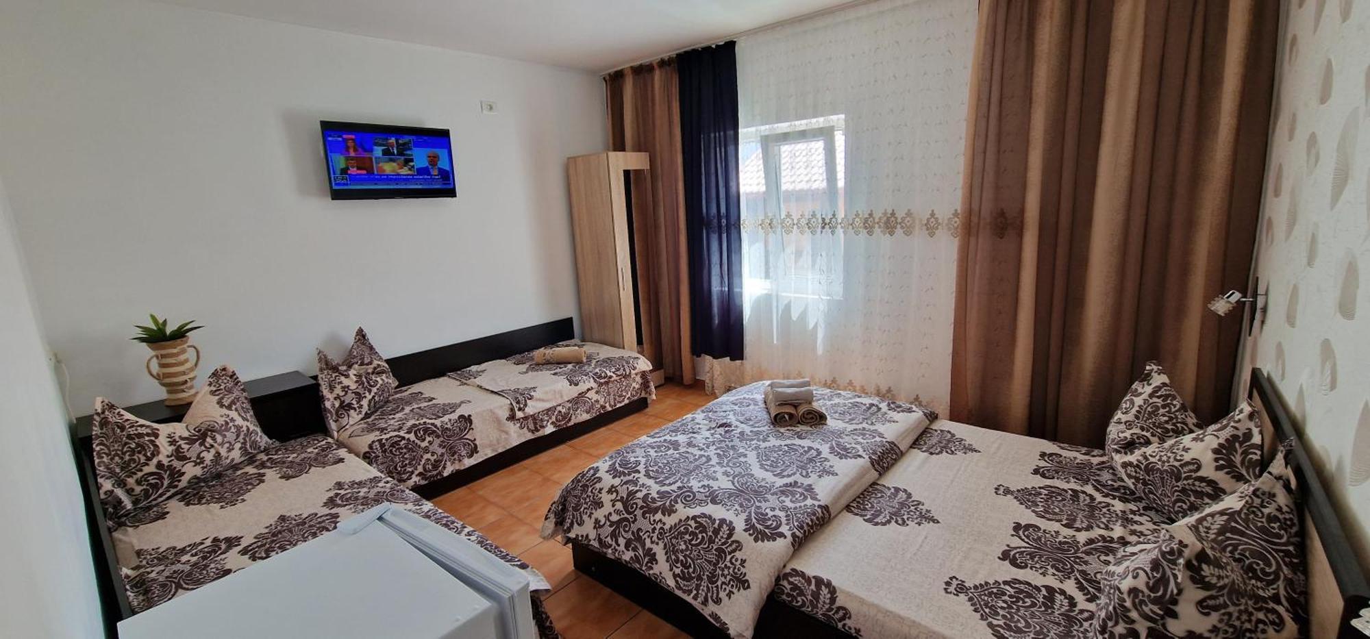 Отель Casa Sebastian Костинешти Номер фото